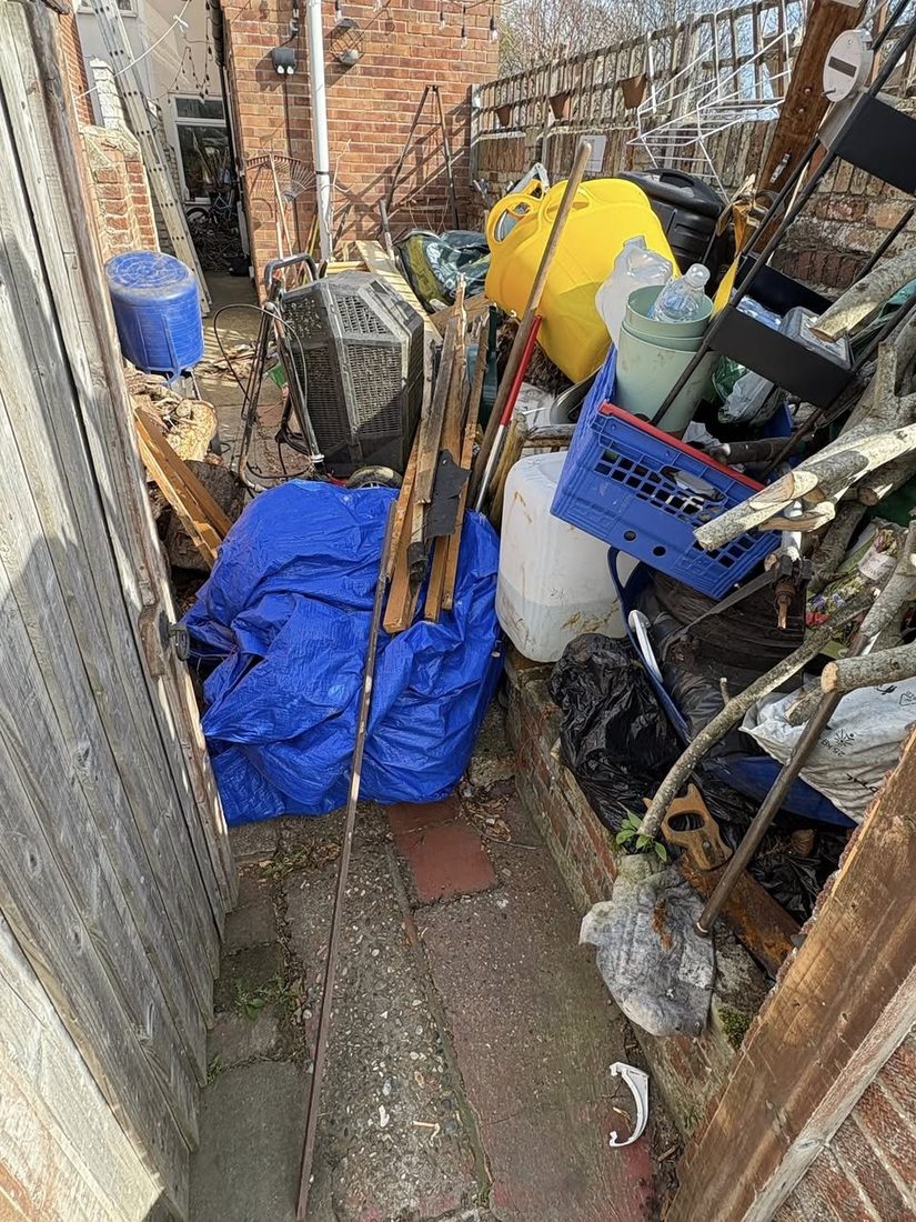 Cluttered side passage before clearance